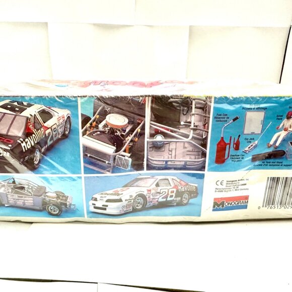 28 Davey Allison Havoline Thunderbird Model Car Kit Monogram 1 24scale 1990 Ford - Picture 2 of 3